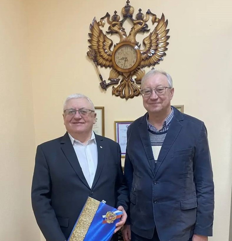 Поздравление с юбилеем члена ветеранской организации прокуратуры Новосибирской области Калиниченко Н. Д.